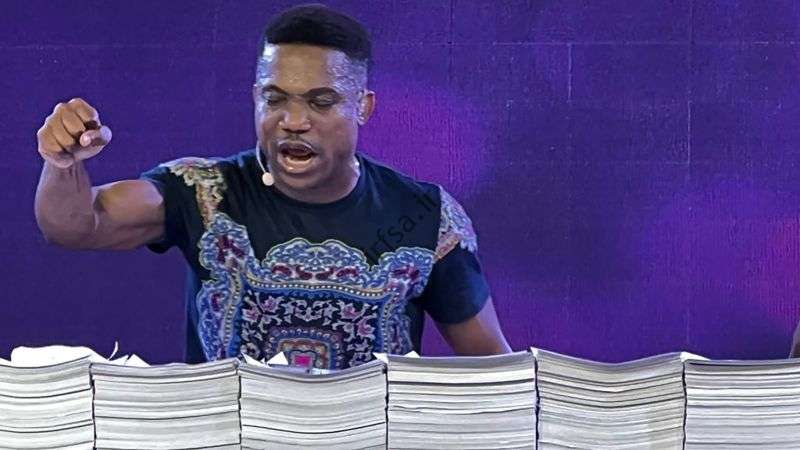 پدیده جری ایز: چگونه واعظ نیجریه ای به یک ستاره اینترنتی تبدیل شد