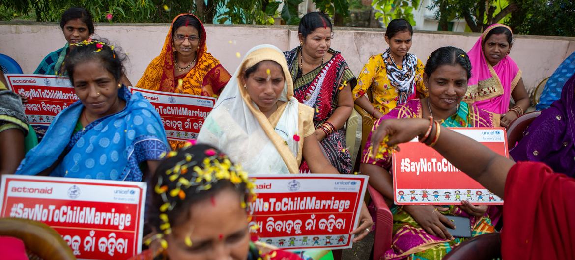 فعالان اجتماعی در ایالت اودیشا، هند، خطرات ازدواج کودکان را برجسته می کنند.